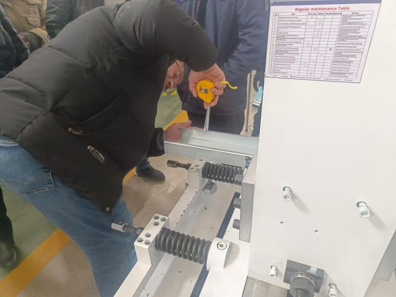 出口沙特地区的型钢机设备，太阳集团tcy8722冷弯工程师展实力以专业攻克小边与腰高难题